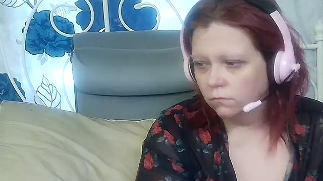 Snapshot of g0lden_are0las89 chatting on March 22, 2026, 8:45 pm g0lden are0las89 online show from March 22, 2026, 8:45 pm