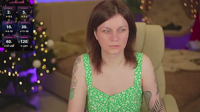 TinaMelt online show from December 21, 2025, 7:43 pm