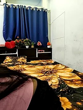 priya 26 online show from April 6, 2026, 11:44 am