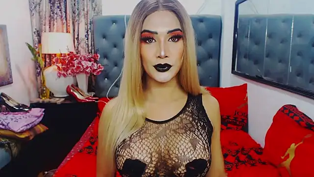 Snapshot of Mistress4fun chatting on March 13, 2026, 7:15 am Mistress4fun online show from March 13, 2026, 7:15 am