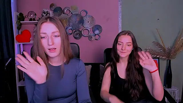 eva smiith  online show from February 6, 2026, 7:02 am