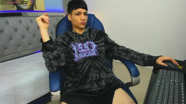 SamBlack  online show from February 10, 2026, 3:38 pm