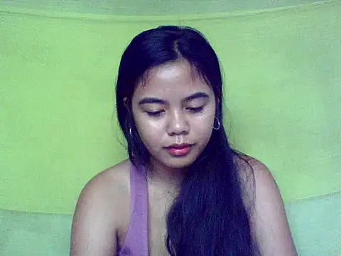 Snapshot of sweet_heaven00 chatting on October 15, 2025, 1:06 am sweet heaven00 online show from October 15, 2025, 1:06 am