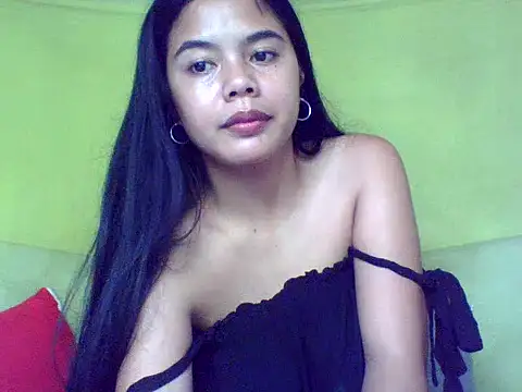 Snapshot of sweet_heaven00 chatting on October 16, 2025, 2:01 am sweet heaven00 online show from October 16, 2025, 2:01 am