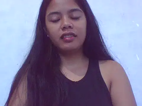 sweet heaven00 online show from January 18, 2026, 11:30 pm