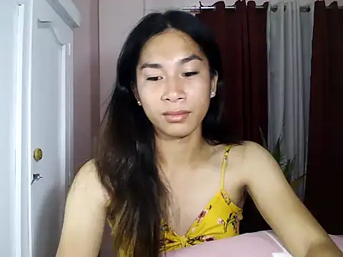 Asian PrettyAle online show from October 5, 2025, 4:27 pm