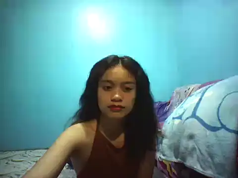 prettymomxoxo online show from May 8, 2026, 6:13 pm