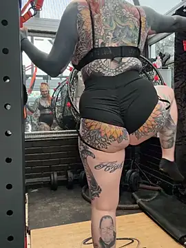 Snapshot of AlexandraWildd chatting on March 25, 2026, 9:48 am AlexandraWildd online show from March 25, 2026, 9:48 am