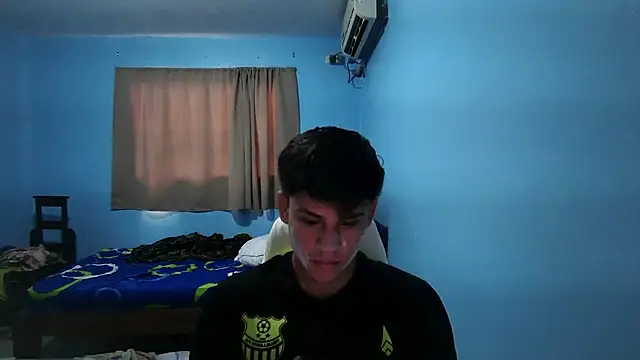 Jaket lovers online show from November 18, 2025, 6:34 pm