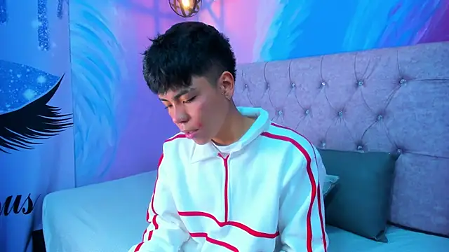 MaxiWildd online show from April 10, 2026, 1:16 pm