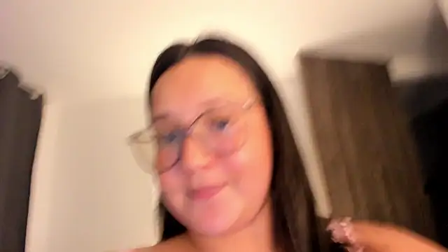 Kyleighc online show from February 9, 2026, 11:42 pm