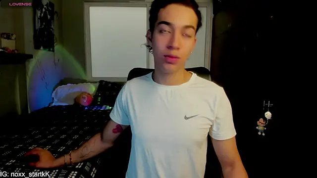 Noxx starkK online show from March 6, 2026, 6:26 pm