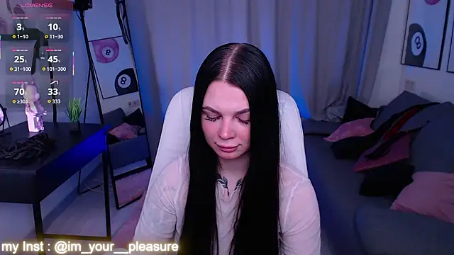 Michela Fruet online show from February 26, 2026, 1:04 am