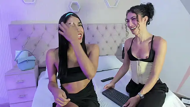 AmbarFoxx  online show from September 11, 2025, 5:40 am