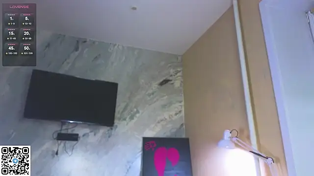 miss bubbles  online show from November 10, 2025, 12:31 am