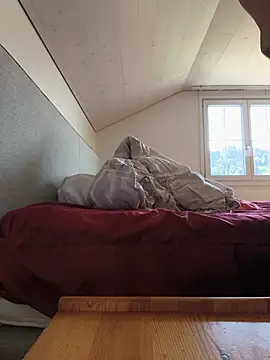 Teafeet online show from May 19, 2026, 7:58 am