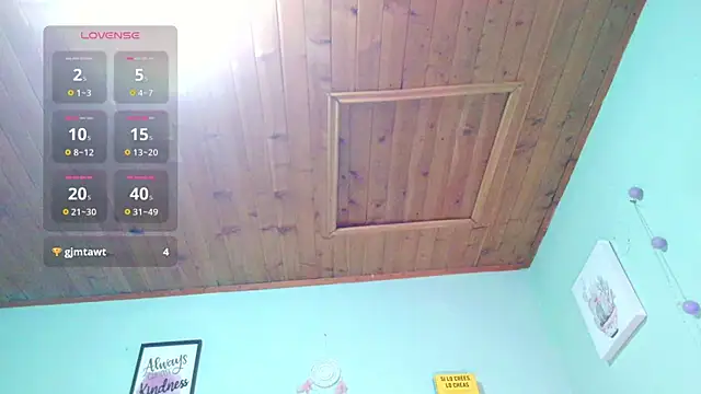 angelic coral online show from June 11, 2026, 12:32 am