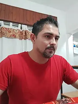 Snapshot of Bradd_32 chatting on May 22, 2026, 2:40 am Bradd 32 online show from May 22, 2026, 2:40 am