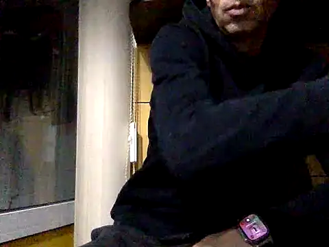 Snapshot of adiluci1 chatting on November 3, 2025, 6:42 pm adiluci1 online show from November 3, 2025, 6:42 pm