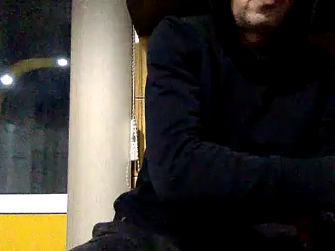 Snapshot of adiluci1 chatting on December 21, 2025, 3:24 am adiluci1 online show from December 21, 2025, 3:24 am