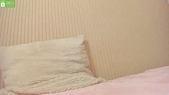 Snapshot of Mia_Miss_Sensual chatting on October 16, 2025, 12:33 am Mia Miss Sensual online show from October 16, 2025, 12:33 am