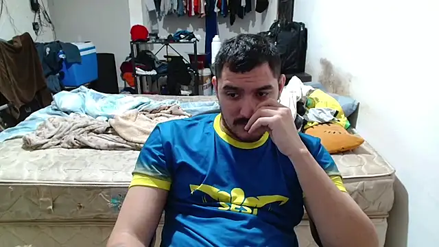 Leonino231 online show from February 25, 2026, 8:40 pm