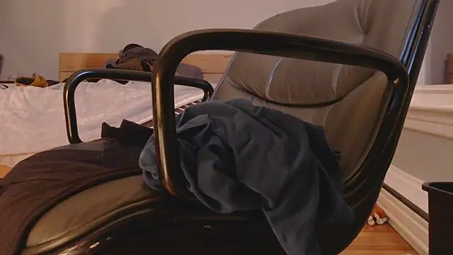 hungbottom603 online show from February 9, 2026, 11:20 pm