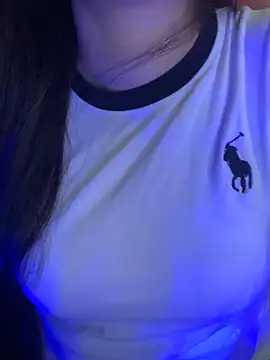 Linhtruong  online show from April 11, 2026, 4:17 am