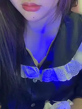 Linhtruong  online show from April 23, 2026, 1:18 am