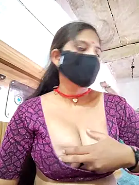 Daisygirl9 online show from May 8, 2026, 10:31 am