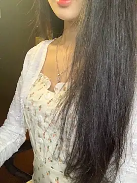 Nhinhi18 online show from April 1, 2026, 2:58 pm