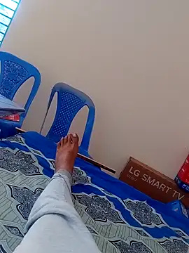 Snapshot of hackyourpussy@xh chatting on February 4, 2026, 9:48 am hackyourpussyxh online show from February 4, 2026, 9:48 am