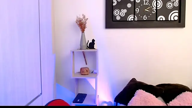 Camila-ventura online show from February 3, 2026, 8:58 pm