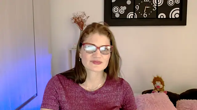 Camila-ventura online show from February 7, 2026, 8:23 pm