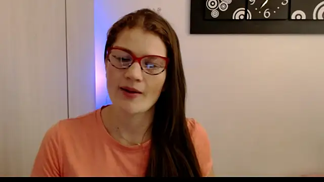 Camila-ventura online show from February 21, 2026, 11:11 am