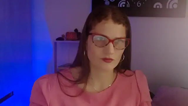 Camila-ventura online show from June 4, 2026, 1:06 pm
