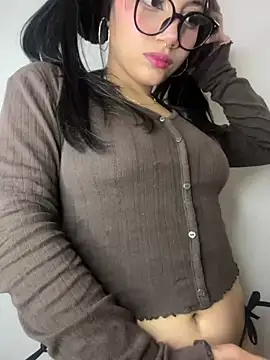 Snapshot of Maddy_w chatting on June 28, 2026, 1:00 am Maddy w online show from June 28, 2026, 1:00 am