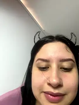 lucy grey25 online show from January 17, 2026, 5:27 pm