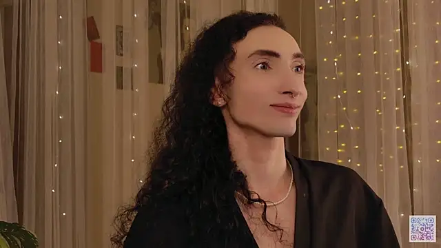 Queen of tease online show from November 21, 2025, 9:46 pm