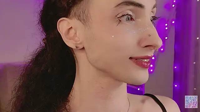 Queen of tease online show from April 18, 2026, 4:00 pm