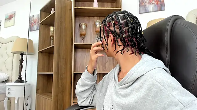 Ibratxandy online show from February 26, 2026, 6:29 pm