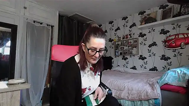 Mistress-Ivy51 online show from February 6, 2026, 8:51 am