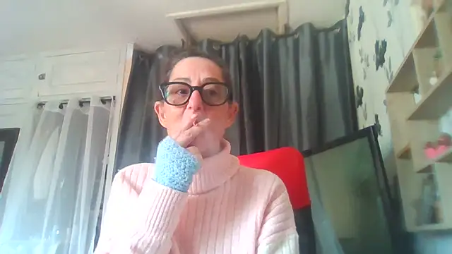 Mistress-Ivy51 online show from April 25, 2026, 7:33 am