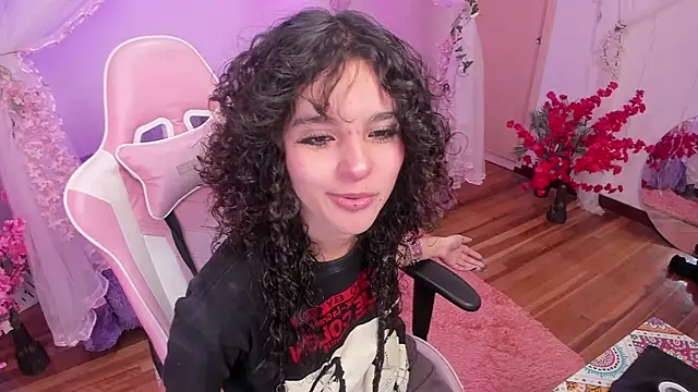 bunny curly online show from October 7, 2025, 2:14 pm