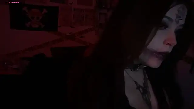 Snapshot of PixelKitty_ chatting on October 31, 2025, 11:06 pm PixelKitty online show from October 31, 2025, 11:06 pm