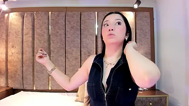 BarbieMonet online show from November 8, 2025, 7:45 pm