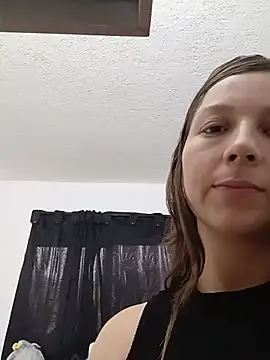 Snapshot of Arianna_Moss chatting on June 20, 2026, 6:44 pm Arianna Moss online show from June 20, 2026, 6:44 pm