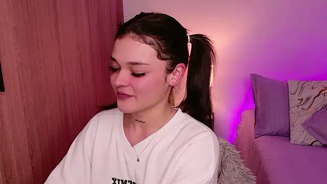 Snapshot of DulceDuarte chatting on January 11, 2026, 4:50 am DulceDuarte online show from January 11, 2026, 4:50 am