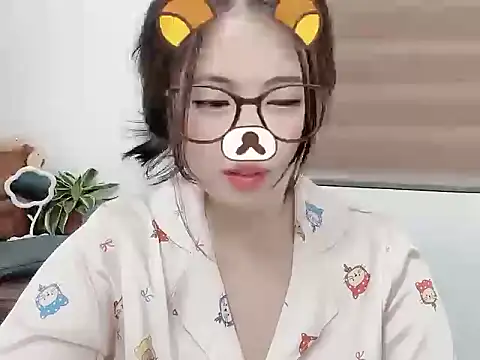 Amelia-babee online show from September 13, 2025, 5:13 pm