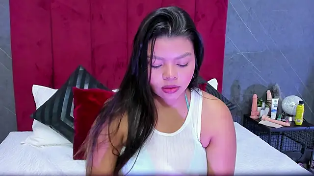 Snapshot of SiennaMonroe_ chatting on September 22, 2025, 7:49 pm SiennaMonroe  online show from September 22, 2025, 7:49 pm